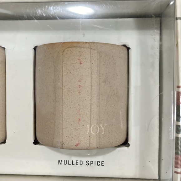 NEW Hearth & Hand w/ Magnolia 3pk Raw Ceramic Love/Peace/Joy Sentiments Candles - Picture 7 of 8